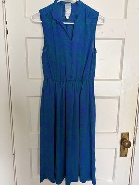 Sleeveless Blue & Green Midi Shirt Dress with Button Front